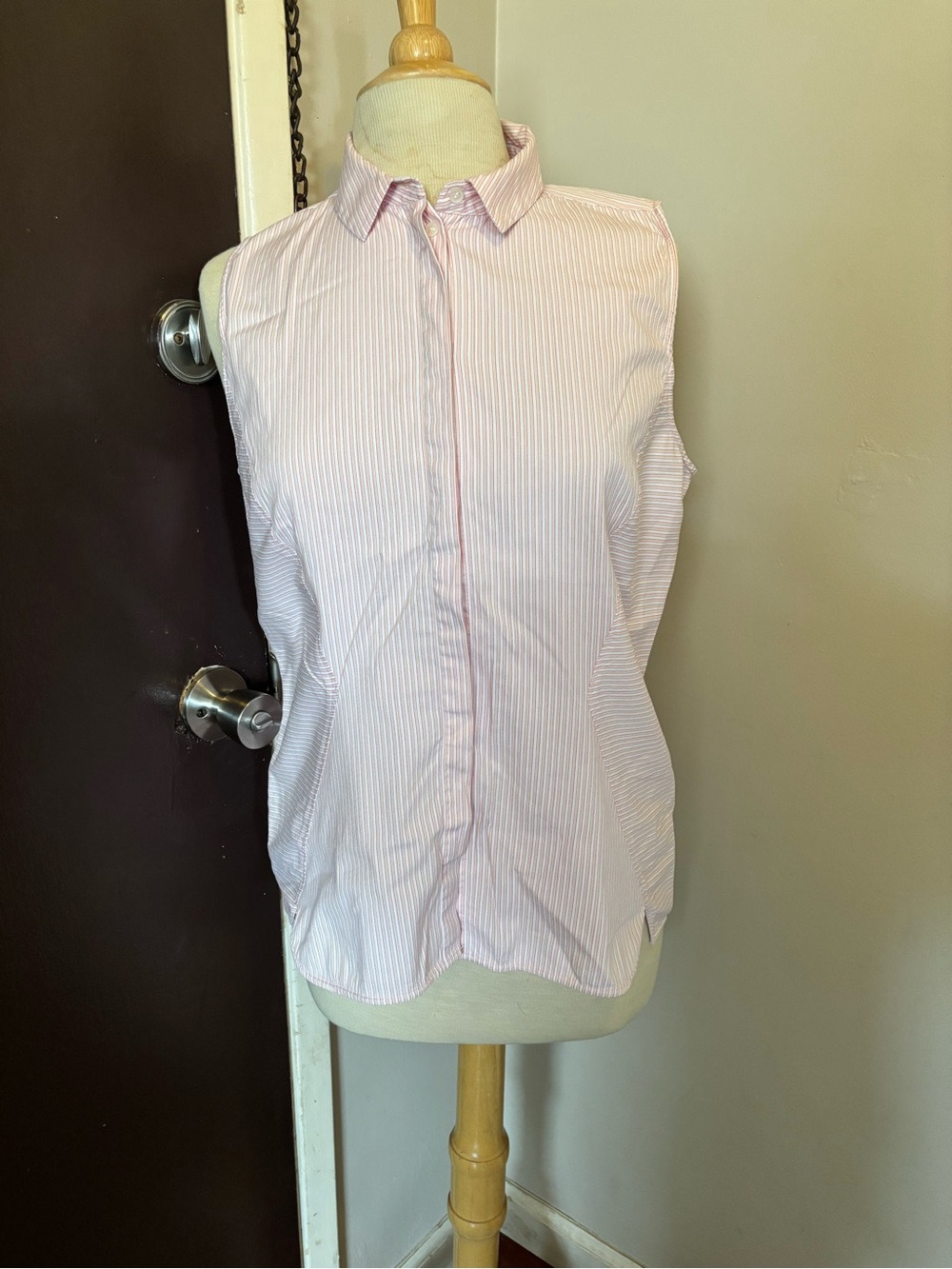 Lafayette 148 New York Pink Striped Sleeveless Blouse